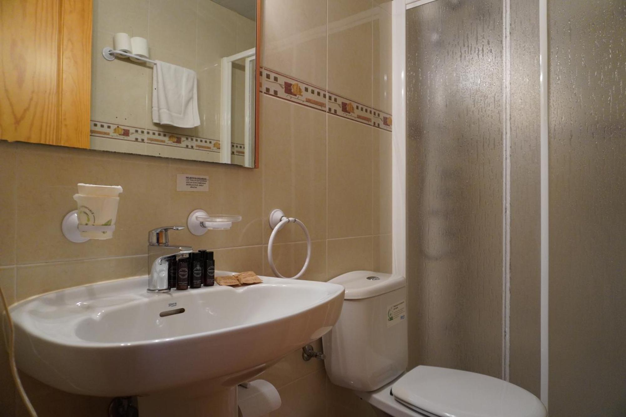 Apartamentos Casa Domenc Арен Экстерьер фото